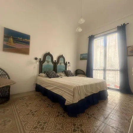 Apartment Donna Jona Trapani