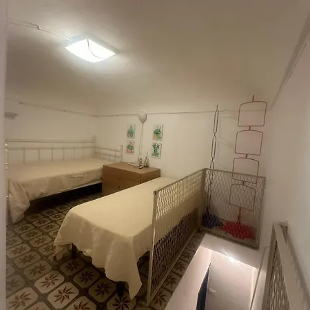 Donna Jona Trapani
